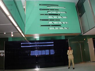 Claudia Hirtl in der Eingangshalle im LKH Salzburg